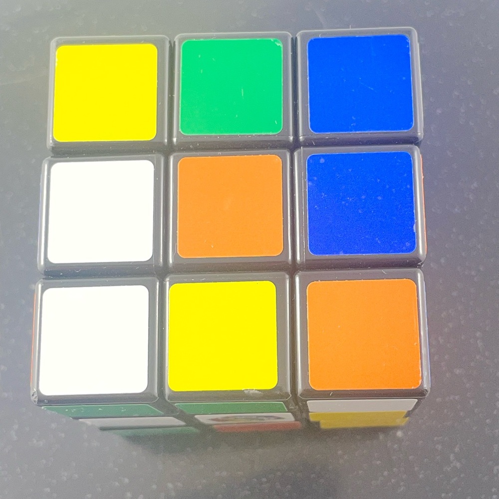Cube with Multicolor Faces - Picture 5 of 6